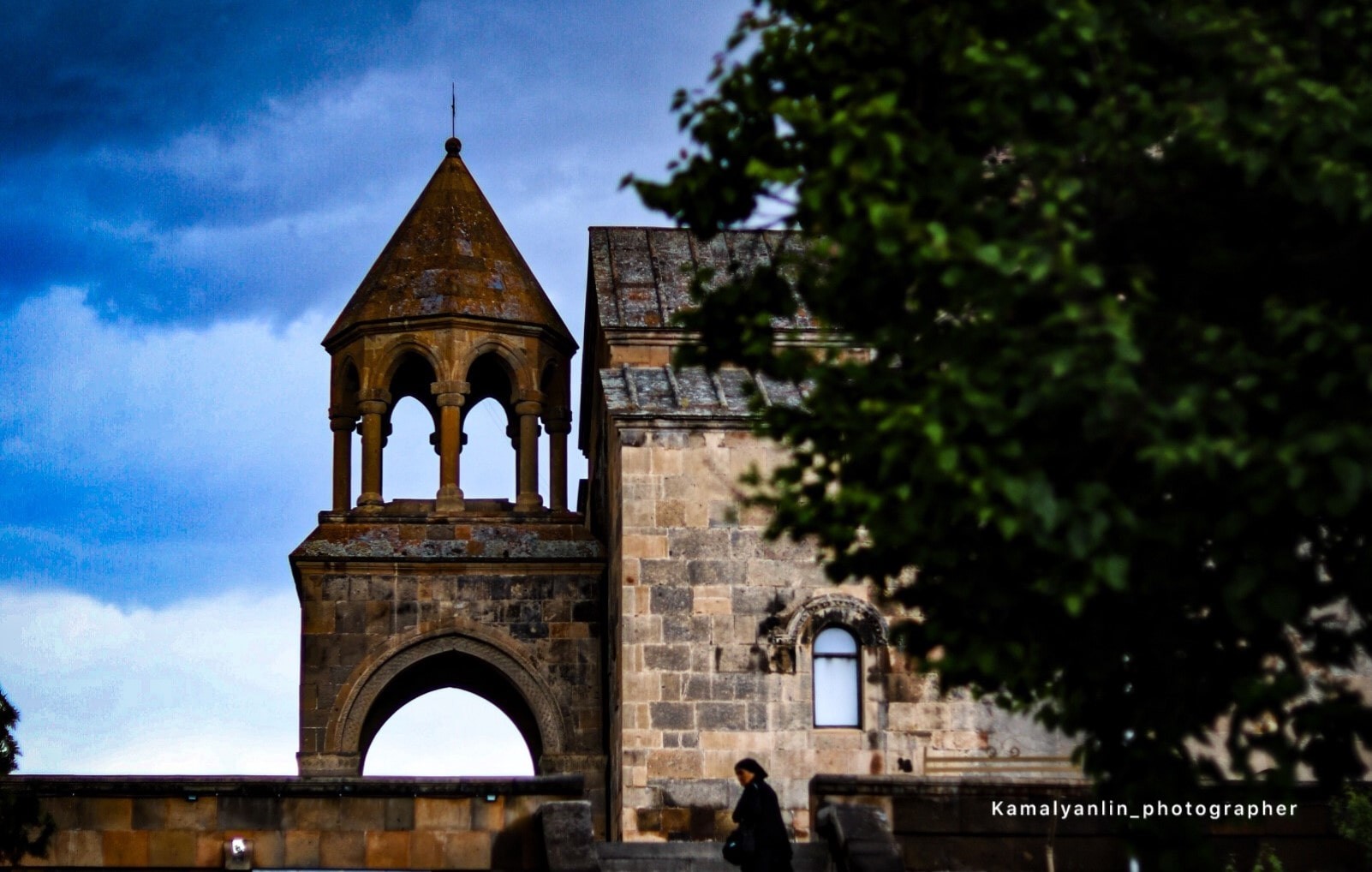 Լցվի՛ր համբերությամբ, սիրով, հանդուրժողականությամբ, պայքարի՛ր, շարունակի՛ր պահել քո ընտանիքը