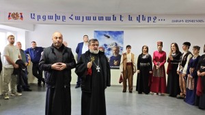 Տեր Խորենն օրհնեց դպրոցի նորոգված սրահը