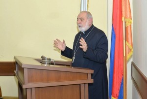 Հանդիպում գրող Աշոտ Աղաբաբյանի հետ